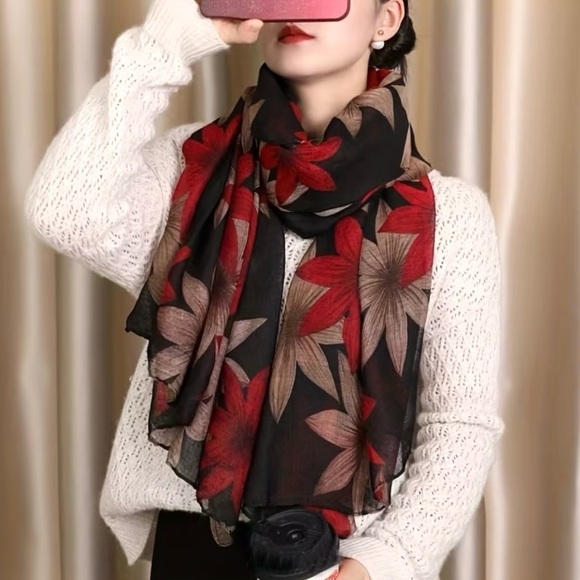 ✂️ SPRING SWEEP SALE Floral Leaf Pattern Lightweight Red and Brown Scarf Shawl - Picture 4 of 6